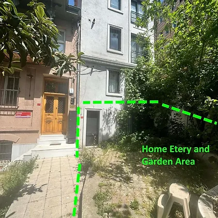 Cozy Garden-level Near Taksim * Istambul